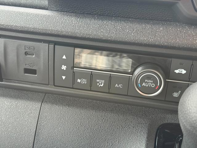 �y×�J�t�F�̃R���{���[�V�����I�e��\�t�g�h�����N��҂����ăR�[�q�[�A�}���X���[�X�C�[�c�ȂǃJ�t�F�����̂����p�Ƃ��Ă̖��͂��\���ł��B�m���J�t�F�C���h�����N�����p�ӂ��Ă���܂��I