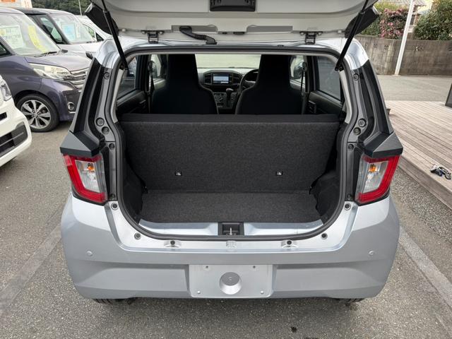 ミライース Ｌ　ＳＡＩＩＩ　ワンセグナビ　Ｂｌｕｅｔｏｏｔｈ接続　フロアマット　衝突軽減ブレーキ　Ｗエアバッグ　ＡＢＳ　パワーウインドウ　アイドリングストップ（9枚目）