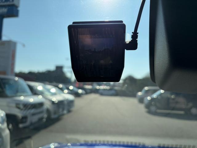 ���Ђ̓͏o�ρi�o�^�ρj���g�p�Ԃ́A�V�ԓo�^������u�T�N�ԁA�������͑��s�P�O�������v�܂ŕۏؒv���܂��B�ۏؓ��e�̓��[�J�[�ۏ؏��i�����e�i���X�m�[�g�j�ɏ����܂��B���ڍׂ̓X�^�b�t�ɂ��q�˂��������B