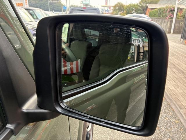 ���Ђ̓͏o�ρi�o�^�ρj���g�p�Ԃ́A�V�ԓo�^������u�T�N�ԁA�������͑��s�P�O�������v�܂ŕۏؒv���܂��B�ۏؓ��e�̓��[�J�[�ۏ؏��i�����e�i���X�m�[�g�j�ɏ����܂��B���ڍׂ̓X�^�b�t�ɂ��q�˂��������B