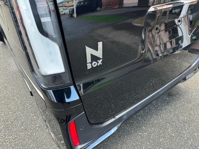 Ｎ－ＢＯＸカスタム ベースグレード　衝突被害軽減ブレーキ　スマートキー　スライドドア　ＬＥＤヘッドライト　パワーウインドウ　プッシュスタート　クルーズコントロール　フルオートエアコン　ＡＢＳ　前席シートヒーター　アイドリングストップ（13枚目）