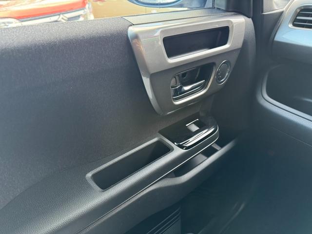 Ｎ－ＢＯＸカスタム Ｌターボ　スタイル＋ブラック　純正ナビ　バックカメラ　衝突被害軽減ブレーキ　スマートキー　スライドドア　ＬＥＤヘッドライト　パワーウインドウ　プッシュスタート　クルーズコントロール　フルオートエアコン　ＡＢＳ（34枚目）