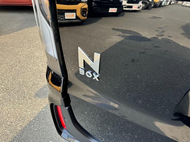 Ｎ－ＢＯＸカスタム ベースグレード　衝突被害軽減ブレーキ　スマートキー　スライドドア　ＬＥＤヘッドライト　パワーウインドウ　プッシュスタート　クルーズコントロール　フルオートエアコン　ＡＢＳ　前席シートヒーター　アイドリングストップ（7枚目）