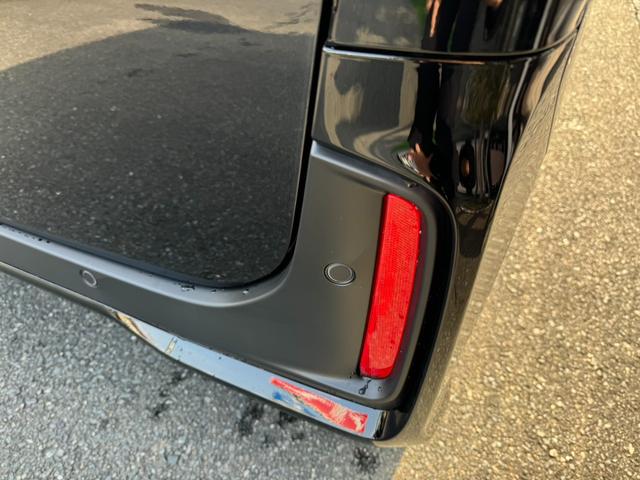 Ｎ－ＢＯＸカスタム ベースグレード　衝突被害軽減ブレーキ　スマートキー　スライドドア　ＬＥＤヘッドライト　パワーウインドウ　プッシュスタート　クルーズコントロール　フルオートエアコン　ＡＢＳ　前席シートヒーター　アイドリングストップ（8枚目）