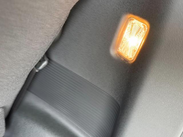 Ｎ－ＢＯＸカスタム ベースグレード　衝突被害軽減ブレーキ　スマートキー　スライドドア　ＬＥＤヘッドライト　パワーウインドウ　プッシュスタート　クルーズコントロール　フルオートエアコン　ＡＢＳ　前席シートヒーター　アイドリングストップ（23枚目）