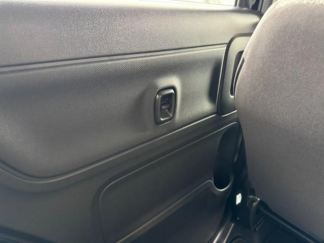 スペーシア ハイブリッドＧ　フルセグナビ　バックカメラ　ドラレコ付き　衝突被害軽減ブレーキ　スマートキー　スライドドアパワーウインドウ　プッシュスタート　オートエアコン　ＡＢＳ　前席シートヒーター　アイドリングストップ（57枚目）