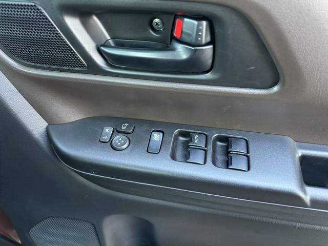 スペーシア ハイブリッドＧ　衝突被害軽減ブレーキ　スマートキー　スライドドア　パワーウインドウ　プッシュスタート　フルオートエアコン　　アイドリングストップ（23枚目）