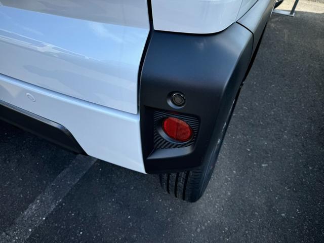 タフト Ｇ　クロムベンチャー　衝突被害軽減ブレーキ　スマートキー　　ＬＥＤヘッドライト　パワーウインドウ　プッシュスタート　　フルオートエアコン　ＡＢＳ　前席シートヒーター（40枚目）