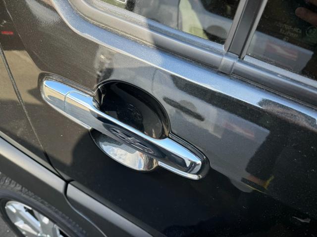 タフト Ｇ　クロムベンチャー　衝突被害軽減ブレーキ　スマートキー　　ＬＥＤヘッドライト　パワーウインドウ　プッシュスタート　　フルオートエアコン　ＡＢＳ　前席シートヒーター（10枚目）