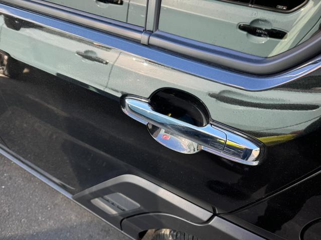 タフト Ｇ　クロムベンチャー　衝突被害軽減ブレーキ　スマートキー　　ＬＥＤヘッドライト　パワーウインドウ　プッシュスタート　　フルオートエアコン　ＡＢＳ　前席シートヒーター（16枚目）