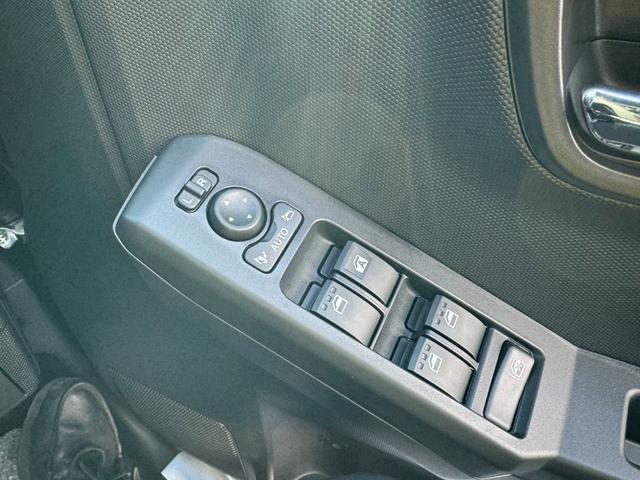 タフト Ｇ　クロムベンチャー　衝突被害軽減ブレーキ　スマートキー　　ＬＥＤヘッドライト　パワーウインドウ　プッシュスタート　　フルオートエアコン　ＡＢＳ　前席シートヒーター（34枚目）