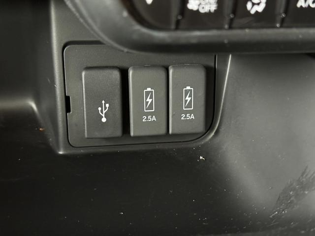 �y×�J�t�F�̃R���{���[�V�����I�e��\�t�g�h�����N��҂����ăR�[�q�[�A�}���X���[�X�C�[�c�ȂǃJ�t�F�����̂����p�Ƃ��Ă̖��͂��\���ł��B�m���J�t�F�C���h�����N�����p�ӂ��Ă���܂��I