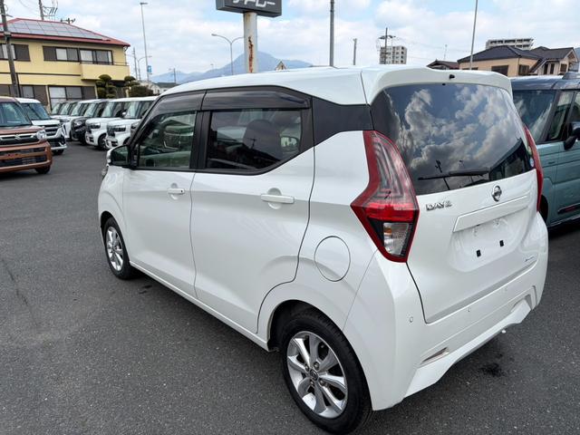 デイズ Ｘ　純正ナビ　ＥＴＣ　ドラレコ　スマートキー　パワーウインドウ　プッシュスタート　フルオートエアコン（24枚目）