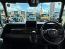 ベースグレード　届出済未使用車　両側電動スライドドア　スマートキー＆プッシュスタート　オートエアコン　盗難防止装置　パワーステアリング　パワーウインドウ　ＬＥＤ　前席シートヒーター　ＬＫＡ（17枚目）