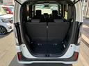 当社の届出済(登録済)未使用車は、新車登録時から「5年間、もしくは走行10万km」まで保証致します。保証内容はメーカー保証書(メンテナンスノート)に準じます。※詳細はスタッフにお尋ねください。