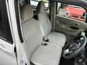 当社の届出済(登録済)未使用車は、新車登録時から「5年間、もしくは走行10万km」まで保証致します。保証内容はメーカー保証書(メンテナンスノート)に準じます。※詳細はスタッフにお尋ねください。