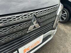 �������ե����롼�פκ߸ˤϤʤ�ȣ���������ʾ塣�͵����Ͻк�̤���Ѽ֤�������᡼����˭�٤�·�äư¿��������٤ޤ����ܳ�Ū�ʥ��ե���ʻ�ߤ������������󥻥ץȤΤ�Ź�Ǥ��� 7