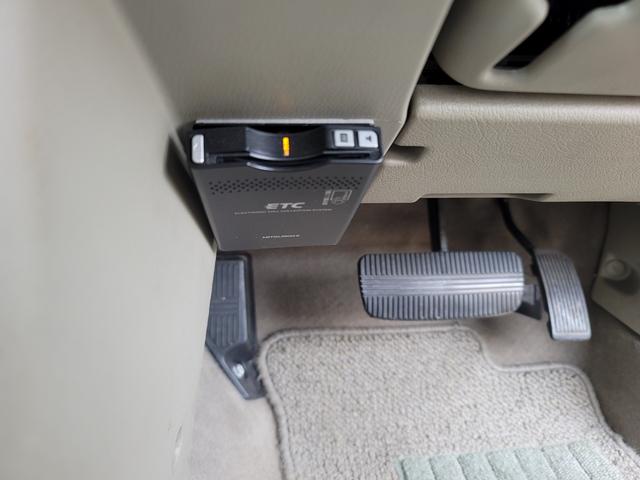 ラシーン タイプＭ　最終型　特別仕様車　羅針盤デザインシート　木目調パネル　背面タイヤ＆ハードカバー　ルーフレール　ＥＴＣ　タイミングチェーン式　キーレス　ＣＤステレオ　４ＷＤ　日産ディーラー仕入れ（16枚目）