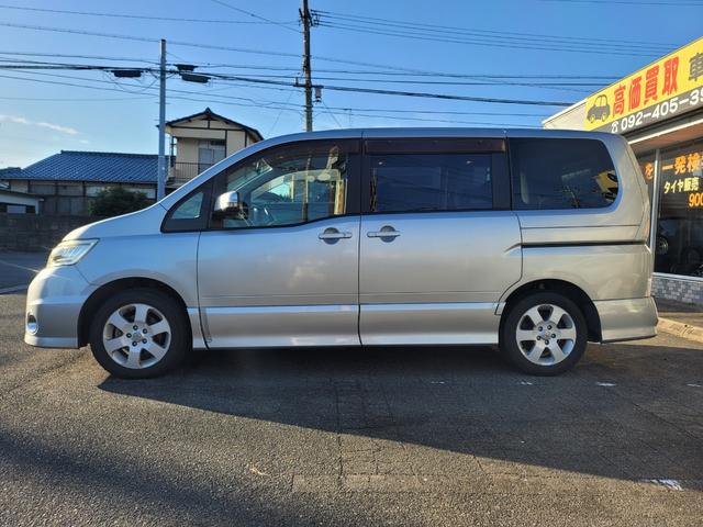 セレナ ハイウェイスター Vセレクション 禁煙車 両側電動スライドドア HDDナビTV フリップダウンモニター バックカメラ ビルトインETC スマートキー2個 純正フルエアロ HIDライト 走行81,936Km(11枚目)