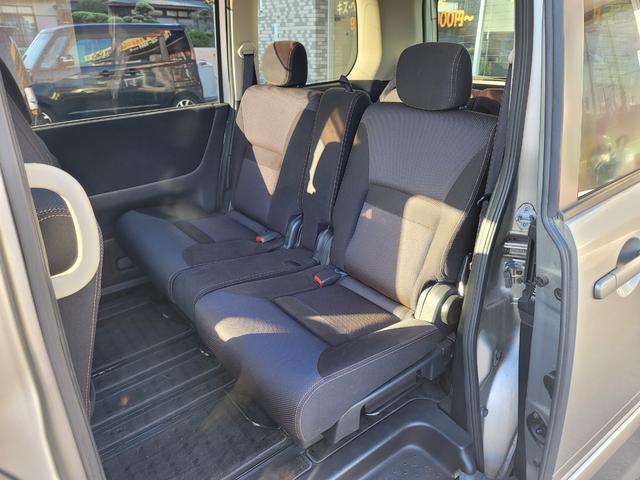 セレナ ハイウェイスター Vセレクション 禁煙車 両側電動スライドドア HDDナビTV フリップダウンモニター バックカメラ ビルトインETC スマートキー2個 純正フルエアロ HIDライト 走行81,936Km(14枚目)