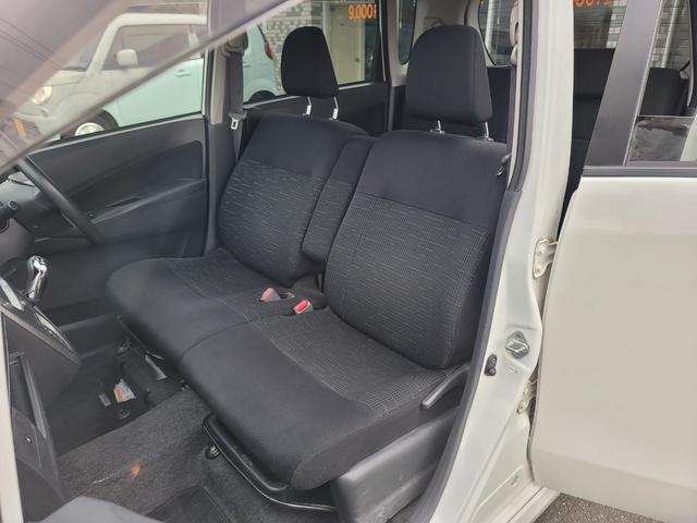 ムーヴ カスタム　Ｘ　後期型　ストラーダＳＤナビフルセグＴＶ　Ｂｌｕｅｔｏｏｔｈ接続　ＥＴＣ　ＨＩＤライト　禁煙車　純正フルエアロ　アイドリングストップ　プッシュスタート　スマートキー　ディーラー仕入れ（4枚目）