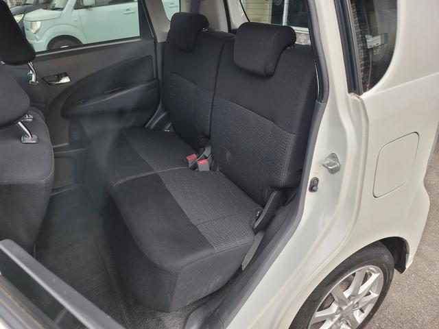 ムーヴ カスタム　Ｘ　後期型　ストラーダＳＤナビフルセグＴＶ　Ｂｌｕｅｔｏｏｔｈ接続　ＥＴＣ　ＨＩＤライト　禁煙車　純正フルエアロ　アイドリングストップ　プッシュスタート　スマートキー　ディーラー仕入れ（13枚目）