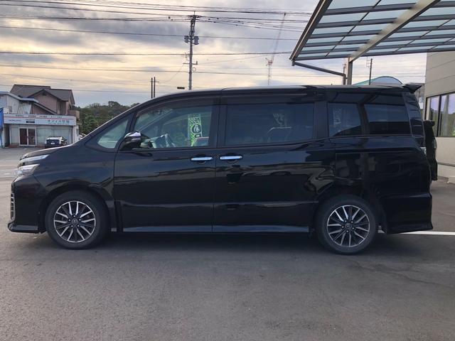 ヴォクシー ZS 煌 純正ナビ(Bluetooth CD DVD) 地デジ バックモニター LEDヘッドライト 両側パワースライドドア 純正11インチフリップダウンモニター スマートキー プッシュスタート ETC(6枚目)