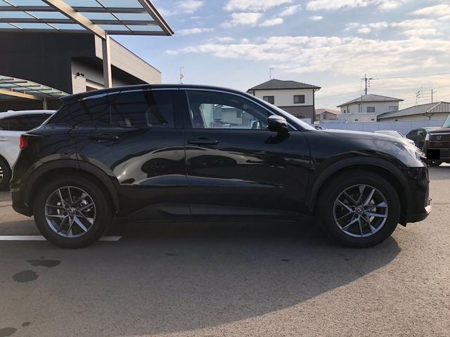 ＬＢＸ エレガント　ワンオーナー　革シート　純正ナビ　地デジ　パノラミックビューモニター　ＬＥＤヘッドライト　レクサスセーフティシステム　アドバンストパーク　ブラインドスポットモニター　パワーバックドア　シートヒーター（3枚目）