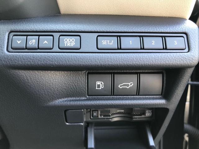 ＬＢＸ エレガント　ワンオーナー　革シート　純正ナビ　地デジ　パノラミックビューモニター　ＬＥＤヘッドライト　レクサスセーフティシステム　アドバンストパーク　ブラインドスポットモニター　パワーバックドア　シートヒーター（15枚目）