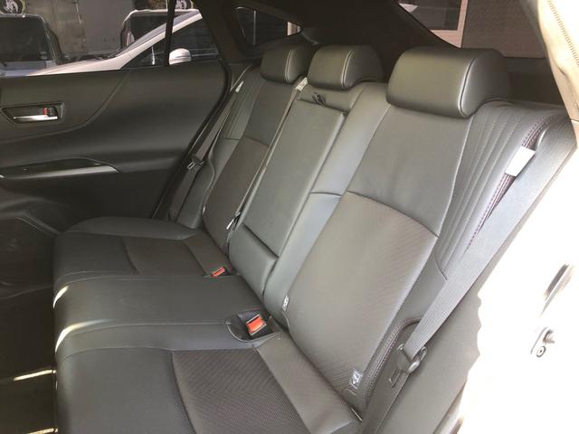 ハリアーＰＨＥＶ Ｚ　ワンオーナー　調光パノラマルーフ　革シート　純正ナビ　地デジ　パノラミックビューモニター　ＬＥＤヘッドライト　トヨタセーフティーセンス　ＪＢＬサウンド　パワーバックドア　パワーシート　シートエアコン（13枚目）
