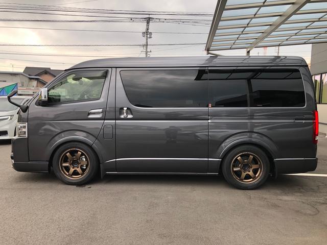 ハイエースバン スーパーGL ダークプライムII ワンオーナー 11インチナビ 地デジ パノラミックビューモニター LEDヘッドライト トヨタセーフティーセンス 両側パワースライドドア BLITZスポイラー ゲンブローダウン BACK9フェンダー(6枚目)