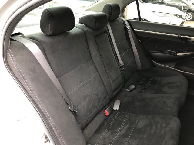 前オーナーさんが大切に乗っていたお車、直接仕入れていますので車内もとてもキレイですよ〜♪