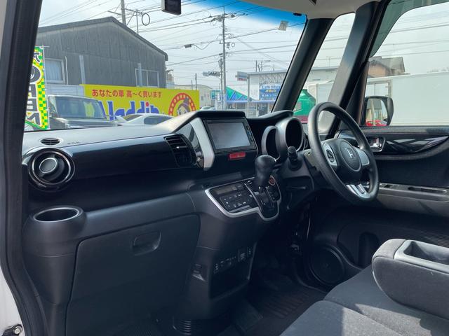 N-BOXカスタム G SSパッケージ 純正ナビ(Bluetooth CD DVD) 地デジ バックモニター キセノン パワースライドドア シートヒーター スマートキー プッシュスタート ETC(10枚目)
