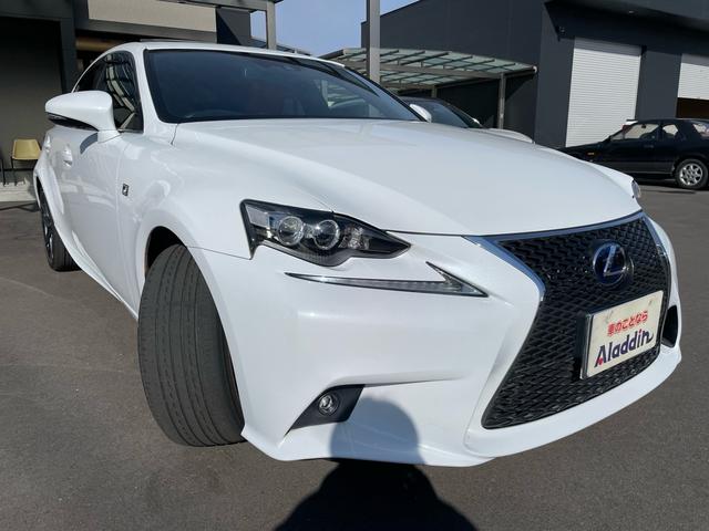 ���X�݌Ɏԗ������{���𒸂��A���ɗL��������܂��B�Ǝ��̎d���ꃋ�[�g�ɂ��A���i�E�i�����Ɏ��M���������܂��B