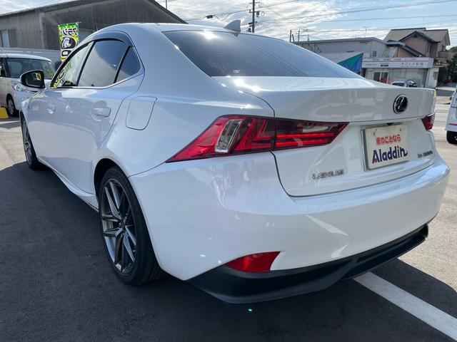 �����I�������q���A���Ɏ����Ђɂē��O���E�d�^�f���[���E����葼���X�܂œO�ꂵ���N���[�j���O�����{�B�S�Ă̎��q�ɐS�����߂Ē��J�ɍs���Ă���܂��I