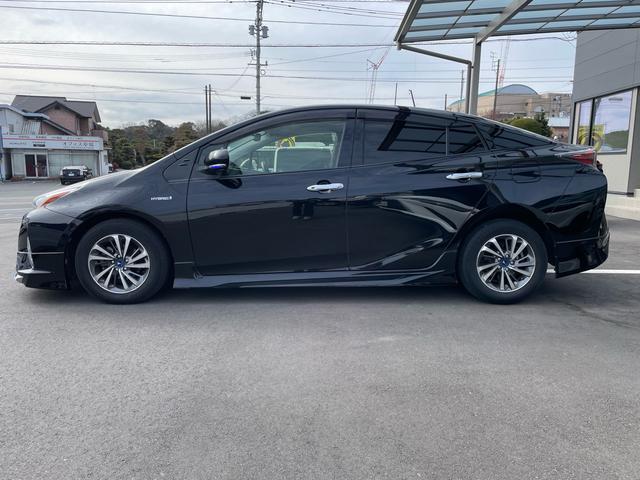 プリウス Ｓ　ナビ（Ｂｌｕｅｔｏｏｔｈ　ＣＤ　ＤＶＤ）　地デジ　バックモニター　ＬＥＤヘッドライト　トヨタセーフティーセンス　モデリスタエアロ　モデリスタＡＷ　スマートキー　プッシュスタート　ＥＴＣ（6枚目）