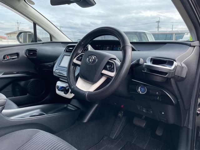 プリウス Ｓ　ナビ（Ｂｌｕｅｔｏｏｔｈ　ＣＤ　ＤＶＤ）　地デジ　バックモニター　ＬＥＤヘッドライト　トヨタセーフティーセンス　モデリスタエアロ　モデリスタＡＷ　スマートキー　プッシュスタート　ＥＴＣ（7枚目）