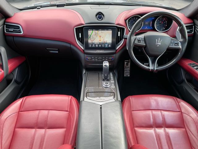 �O�I�[�i�[���񂪑�؂ɏ���Ă������ԁA���ڎd����Ă��܂��̂Ŏԓ����ƂĂ��L���C�ł���`��