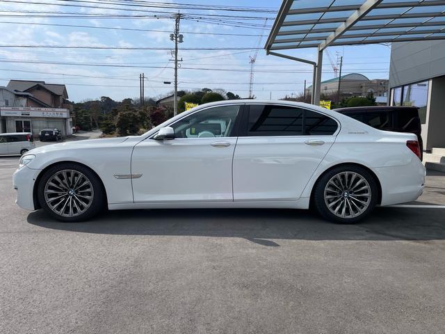 7シリーズ アクティブハイブリッド7 黒革シート サンルーフ 純正ナビ(Bluetooth CD DVD) 地デジ バックモニター LEDヘッドライト パワーシート シートヒーター シートエアコン スマートキー プッシュスタート ETC(6枚目)