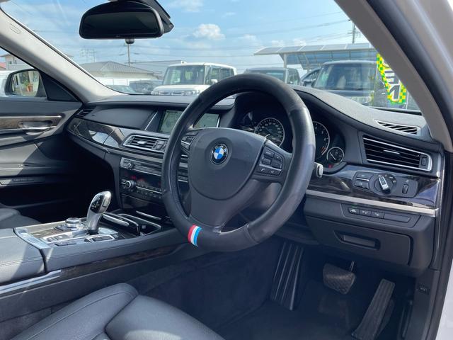 7シリーズ アクティブハイブリッド7 黒革シート サンルーフ 純正ナビ(Bluetooth CD DVD) 地デジ バックモニター LEDヘッドライト パワーシート シートヒーター シートエアコン スマートキー プッシュスタート ETC(7枚目)