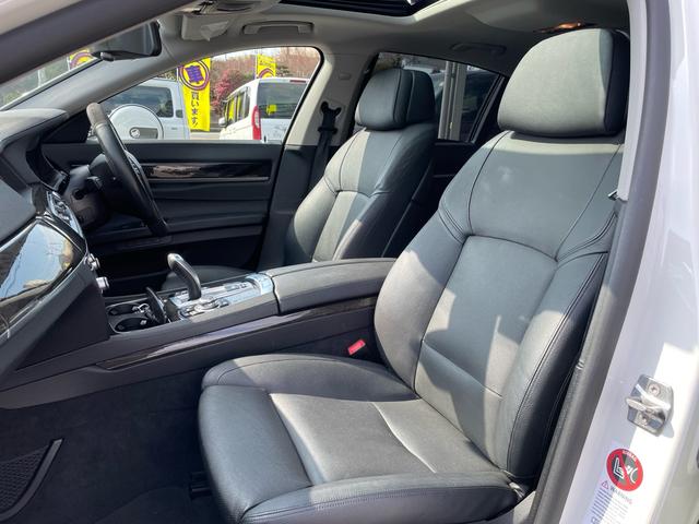 7シリーズ アクティブハイブリッド7 黒革シート サンルーフ 純正ナビ(Bluetooth CD DVD) 地デジ バックモニター LEDヘッドライト パワーシート シートヒーター シートエアコン スマートキー プッシュスタート ETC(11枚目)