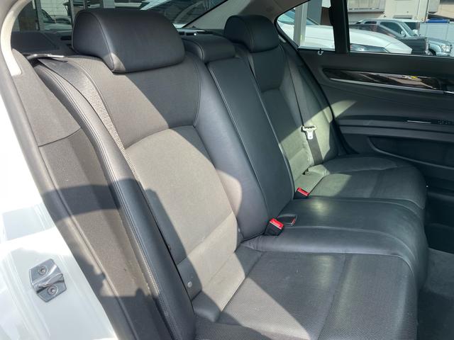 7シリーズ アクティブハイブリッド7 黒革シート サンルーフ 純正ナビ(Bluetooth CD DVD) 地デジ バックモニター LEDヘッドライト パワーシート シートヒーター シートエアコン スマートキー プッシュスタート ETC(12枚目)