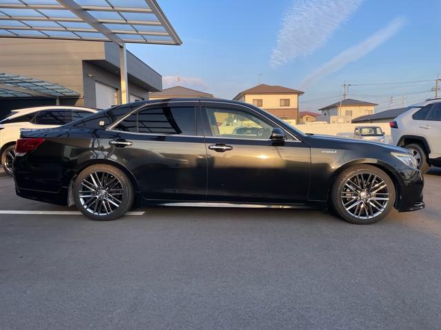 �L��C���^�[����v���ĕ��ʂւP�O���قǁ􍑓��R���������ɓX�܂��\���Ă���܂��I�펞�݌ɑ䐔�W�O��ȏ�I