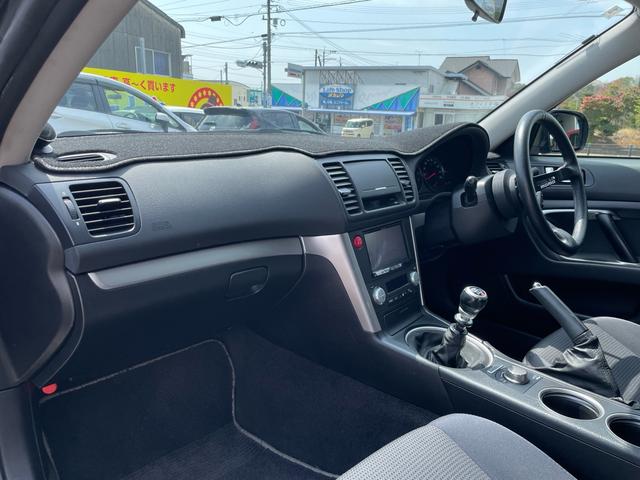 �O�I�[�i�[���񂪑�؂ɏ���Ă������ԁA���ڎd����Ă��܂��̂Ŏԓ����ƂĂ��L���C�ł���`��