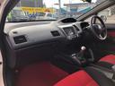 前オーナーさんが大切に乗っていたお車、直接仕入れていますので車内もとてもキレイですよ〜♪