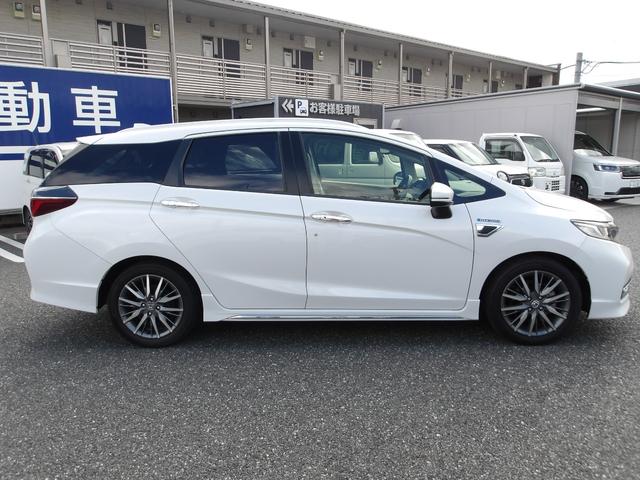 シャトル ハイブリッドＺ　ホンダセンシング　１オーナー／８インチ外ナビ／フルセグ／Ｂｌｕｅｔｏｏｔｈ／ＥＴＣ／ドラレコ前後／シートヒーター／ＬＥＤヘッドライト／オートハイビーム／ＬＥＤフォグライト／禁煙車（4枚目）