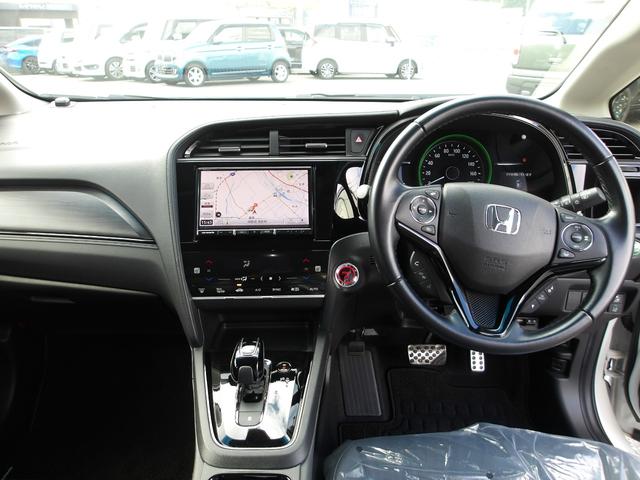 シャトル ハイブリッドＺ　ホンダセンシング　１オーナー／８インチ外ナビ／フルセグ／Ｂｌｕｅｔｏｏｔｈ／ＥＴＣ／ドラレコ前後／シートヒーター／ＬＥＤヘッドライト／オートハイビーム／ＬＥＤフォグライト／禁煙車（17枚目）