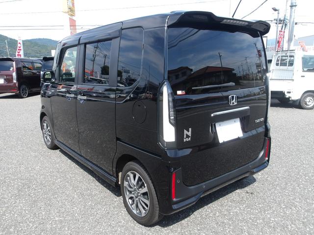 Ｎ－ＢＯＸカスタム ベースグレード　１オーナー／ＨＯＮＤＡコネクト／禁煙車／Ｂｌｕｅｔｏｏｔｈ／純正８型ディスプレイオーディオ／ステリモ／クルコン／Ｒカメラ／シートヒーター／オートリトラ／両側パワスラ／ＬＥＤフォグライト（8枚目）