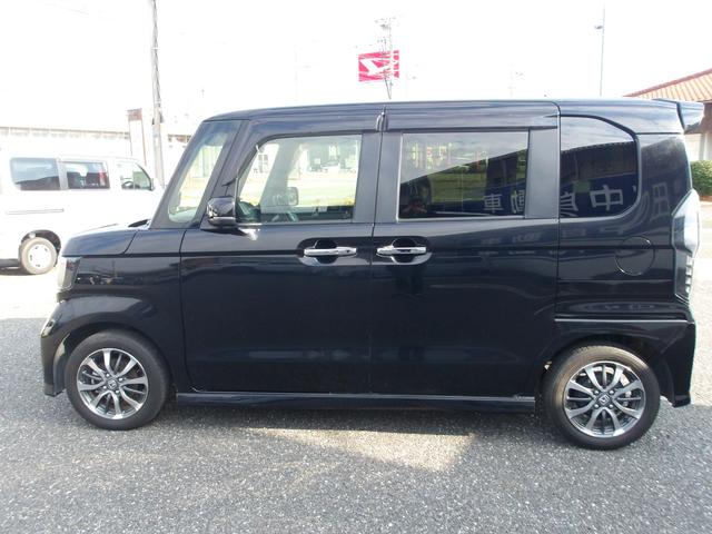 N-BOXカスタム L 1オーナー/SDナビ/Bluetooth/フルセグ/ステリモ/クルコン/Rカメラ/両側パワスラ/シートヒーター/パーキングセンサー/LEDヘッドライト/LEDフォグライト/禁煙車(9枚目)