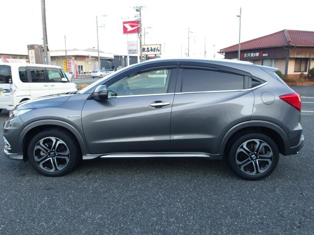 ヴェゼル ハイブリッドＺ・ホンダセンシング　１オーナー／純正８インチナビ／Ｂｌｕｅｔｏｏｔｈ／フルセグ／ステリモ／クルコン／Ｒカメラ／ＥＴＣ／純正ドラレコ／シートヒーター／オートリトラミラー／ＬＥＤヘッドライト／ＬＥＤフォグライト／禁煙車（10枚目）